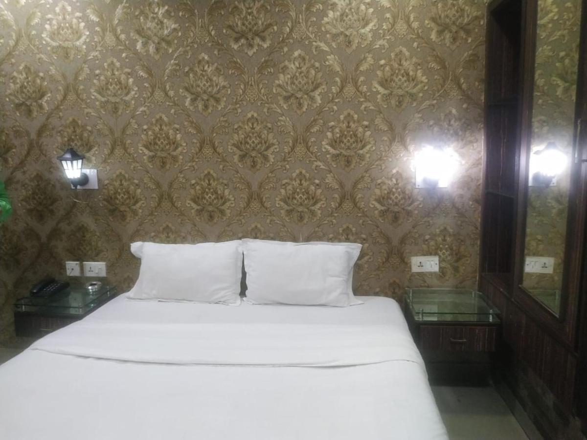 Hotel Diamond Suites Kalkuta Zewnętrze zdjęcie