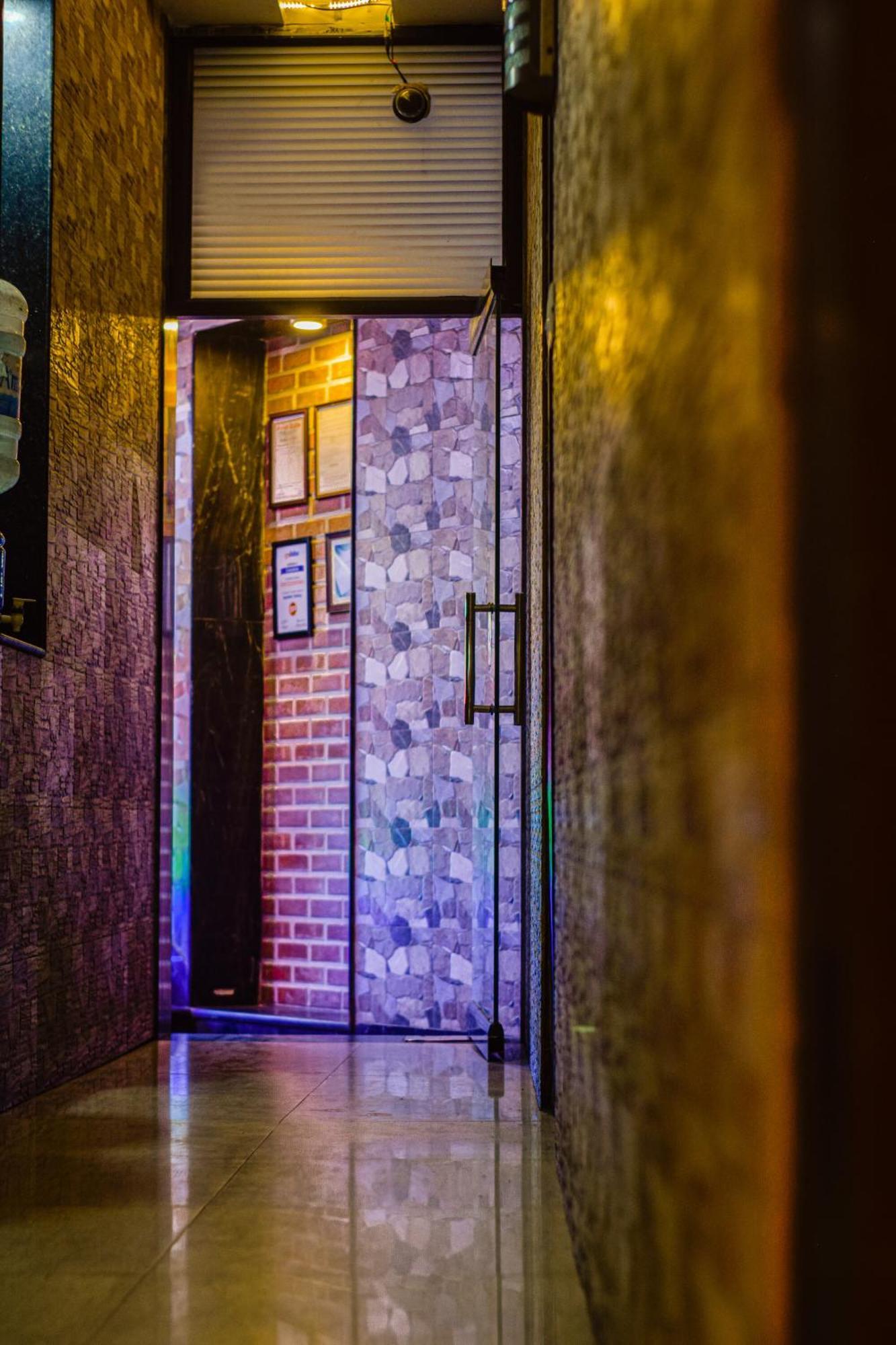 Hotel Diamond Suites Kalkuta Zewnętrze zdjęcie