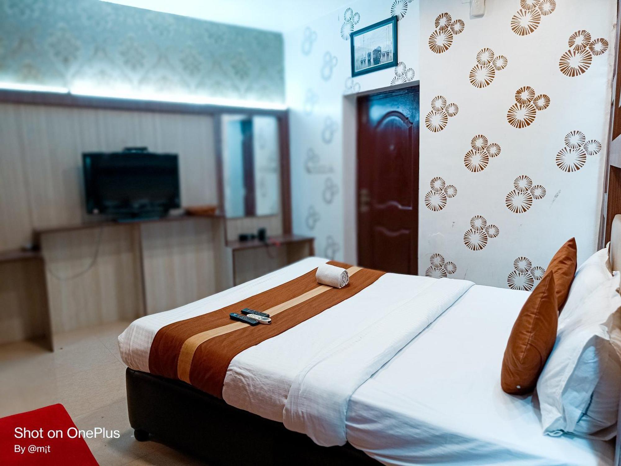 Hotel Diamond Suites Kalkuta Zewnętrze zdjęcie
