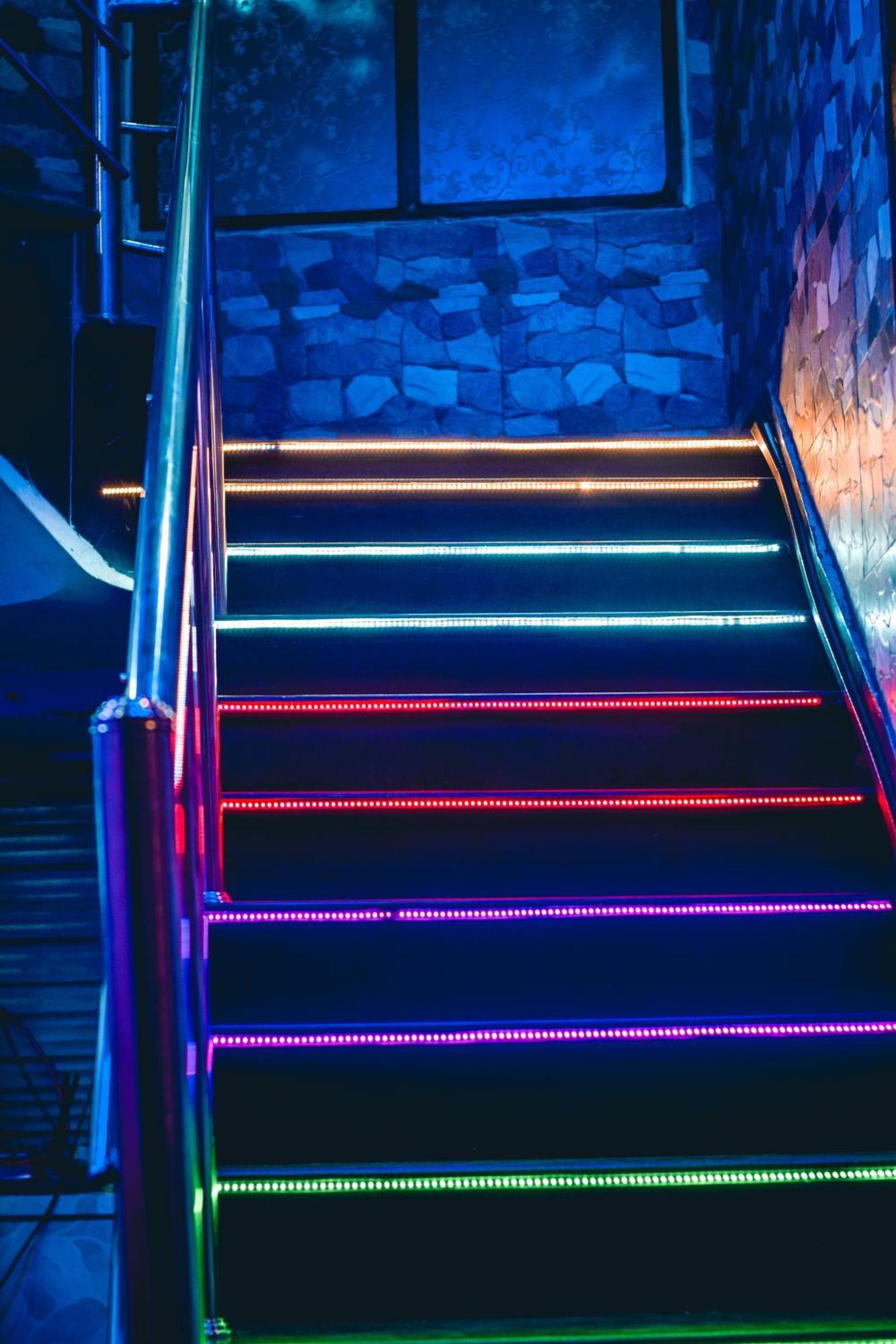 Hotel Diamond Suites Kalkuta Zewnętrze zdjęcie