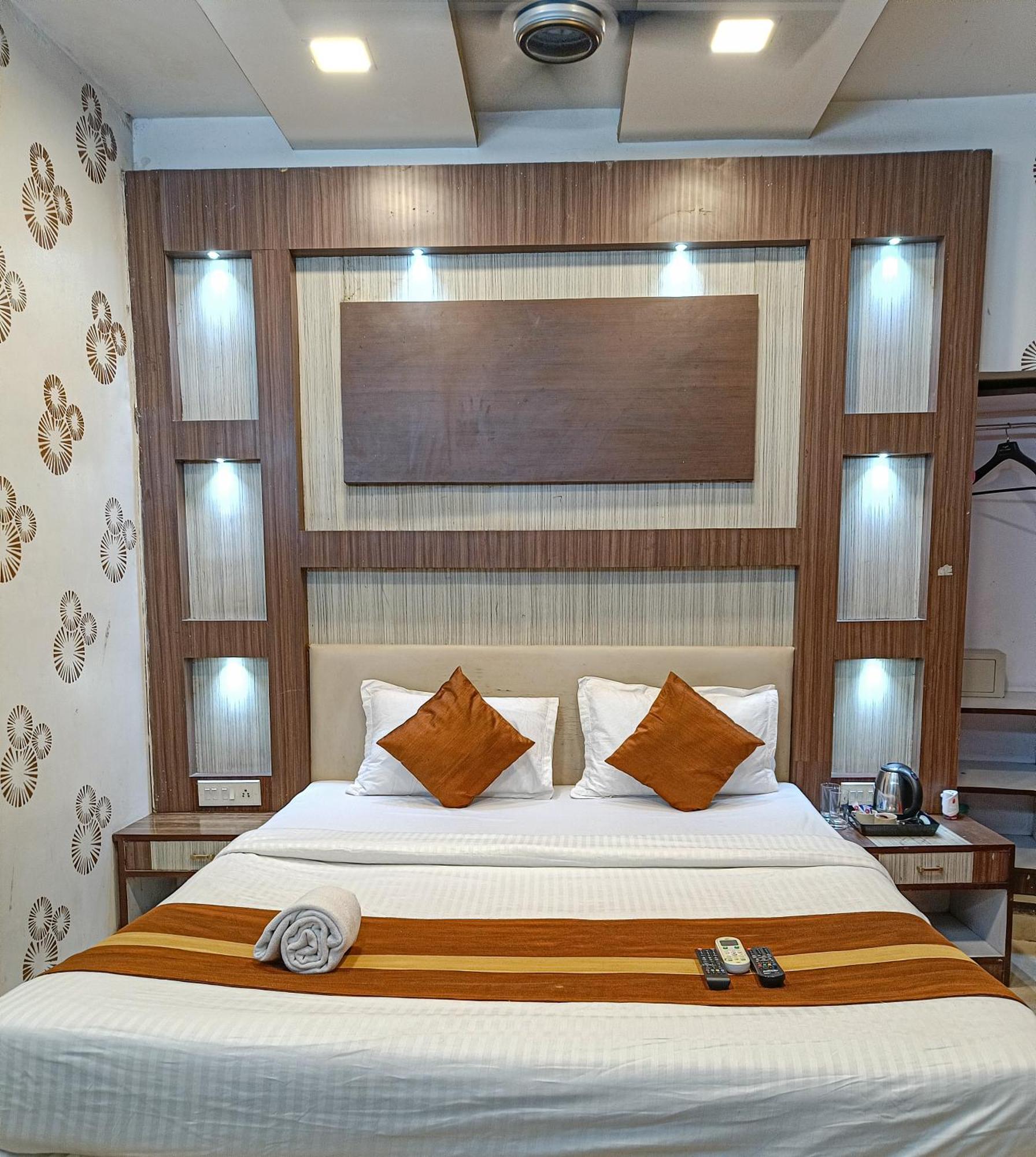 Hotel Diamond Suites Kalkuta Zewnętrze zdjęcie