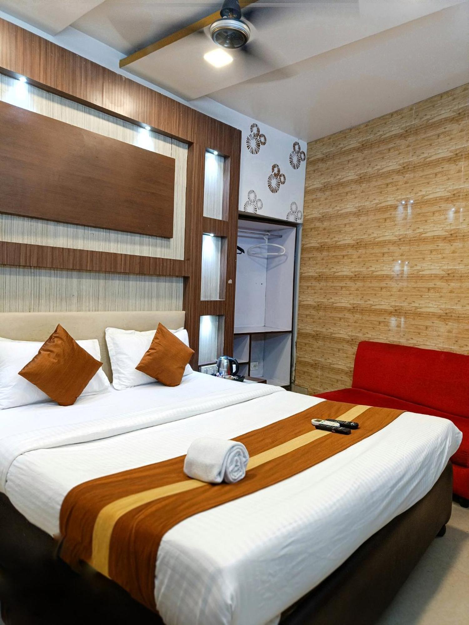 Hotel Diamond Suites Kalkuta Zewnętrze zdjęcie