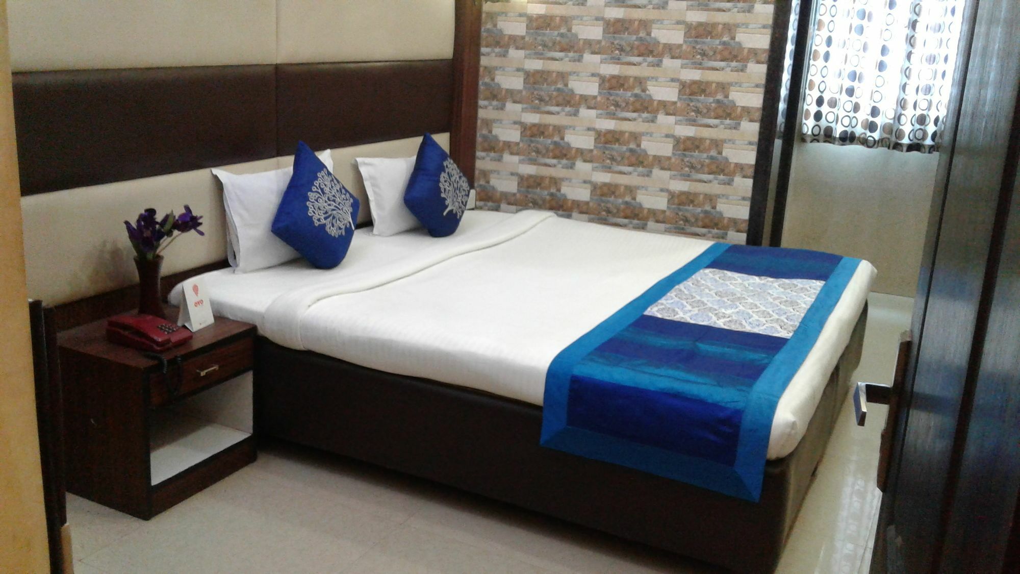 Hotel Diamond Suites Kalkuta Zewnętrze zdjęcie